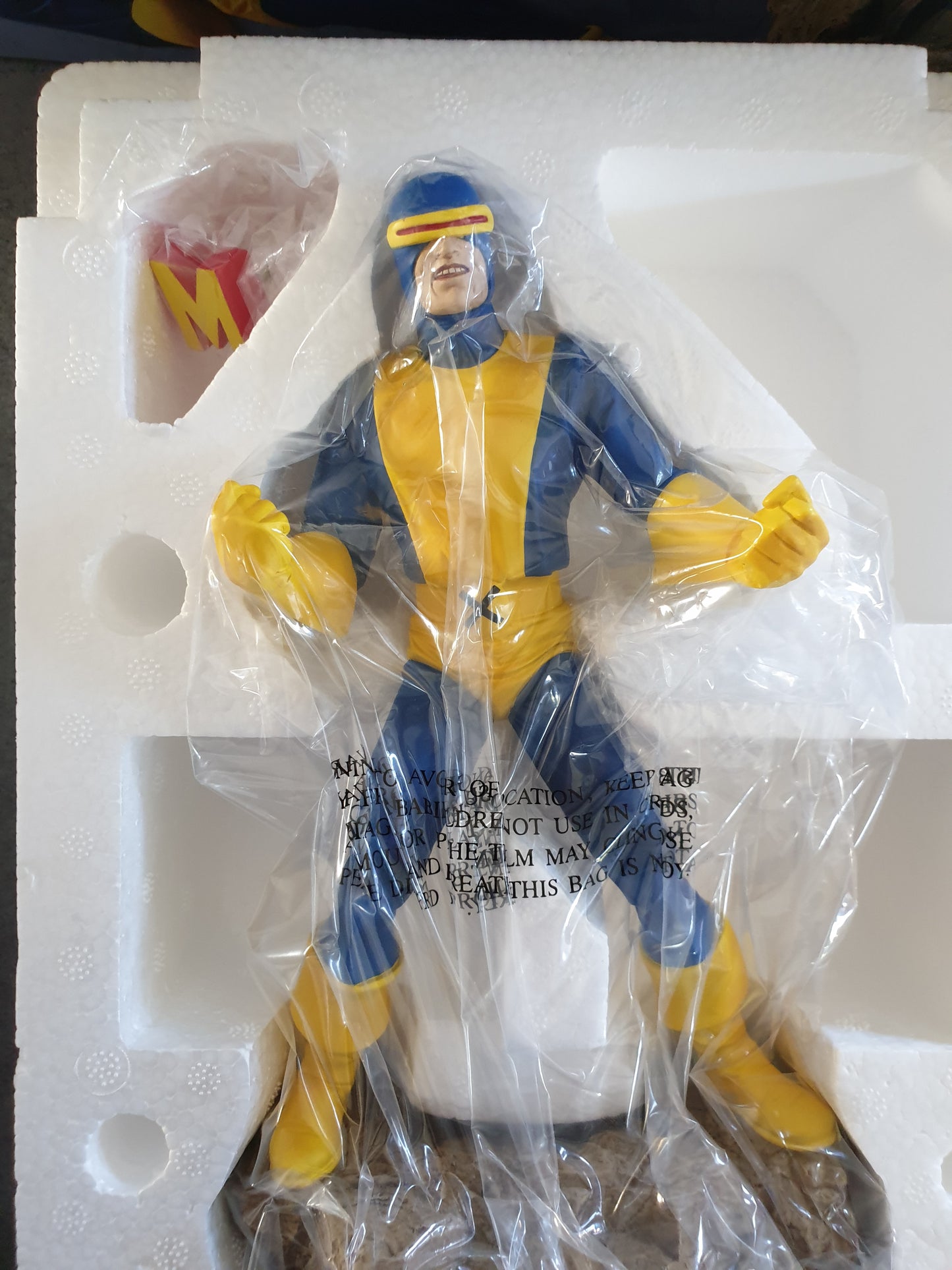 The Silver Xmen Marvel Cyclops Limited Edition 3000 Diamond Select Collectable