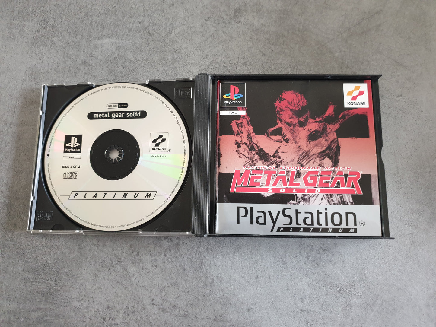 Metal Gear Solid - PlayStation PS1 - PAL FR PLATINUM - Complet